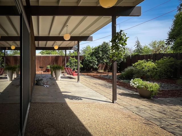 5236 Overbrook Way, Sacramento, CA 95841