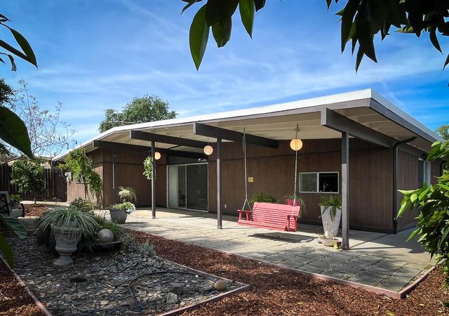 5236 Overbrook Way, Sacramento, CA 95841