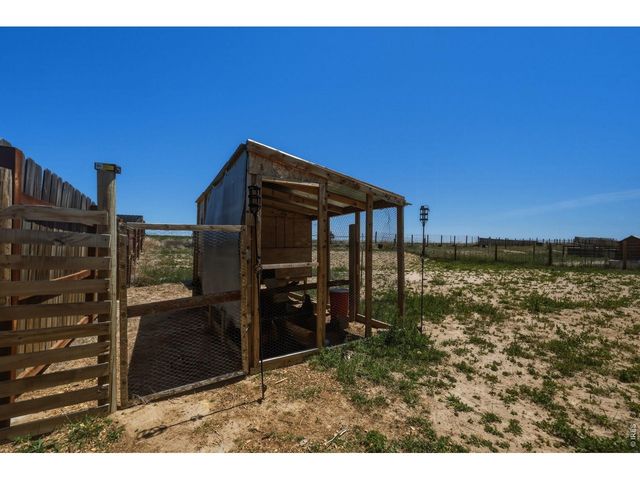 484 S 3rd Ave, Deer Trail, CO 80105