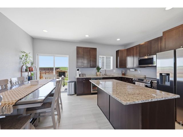 484 S 3rd Ave, Deer Trail, CO 80105