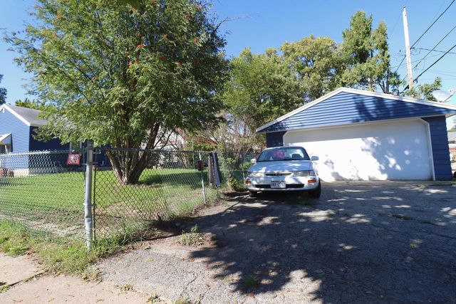 5852 N 35th STREET, Milwaukee, WI 53209
