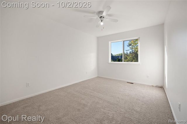 33865 Trillium Court, Livonia, MI 48150