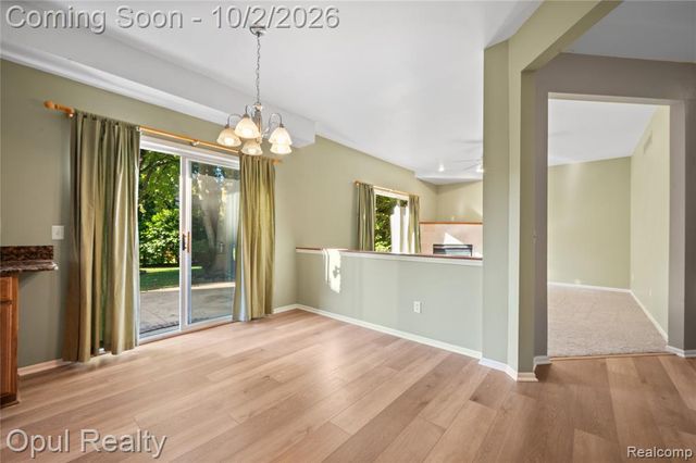 33865 Trillium Court, Livonia, MI 48150