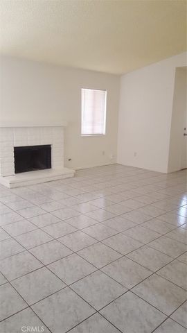 East Avenue S1, Palmdale, CA 93550