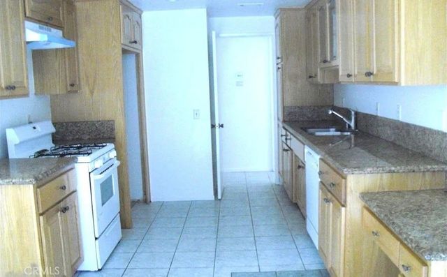 East Avenue S1, Palmdale, CA 93550