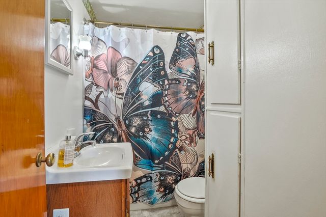 87 Senna Road, Fitchburg, MA 01420