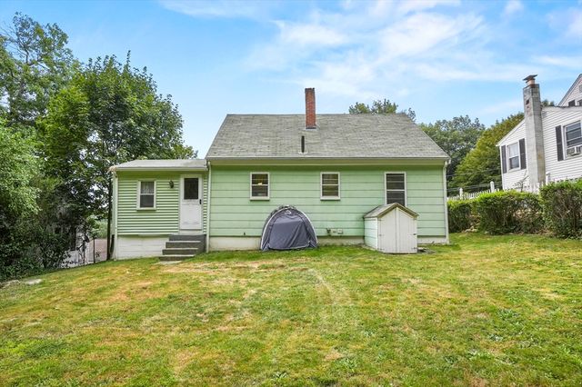 87 Senna Road, Fitchburg, MA 01420