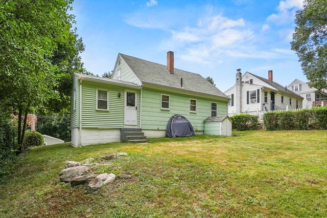 87 Senna Road, Fitchburg, MA 01420