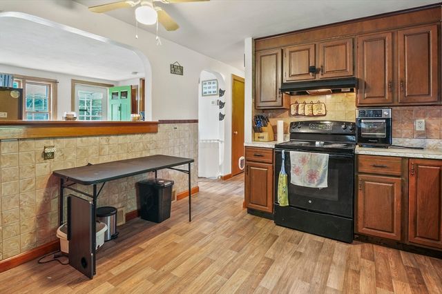 87 Senna Road, Fitchburg, MA 01420