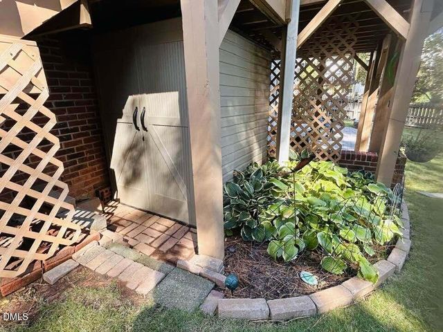 8900 Castleton Lane, Raleigh, NC 27615