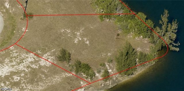 3900 NW 19th ST, Cape Coral, FL 33993