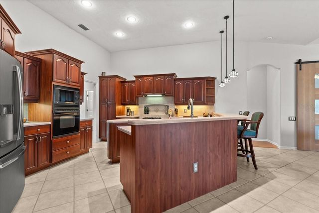 7530 TORI WAY, Bradenton, FL 34202