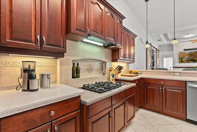 7530 TORI WAY, Bradenton, FL 34202