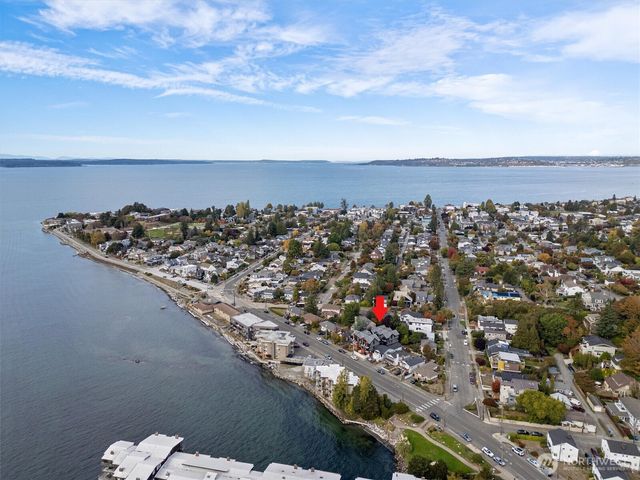3636 Beach Drive SW #A, Seattle, WA 98116
