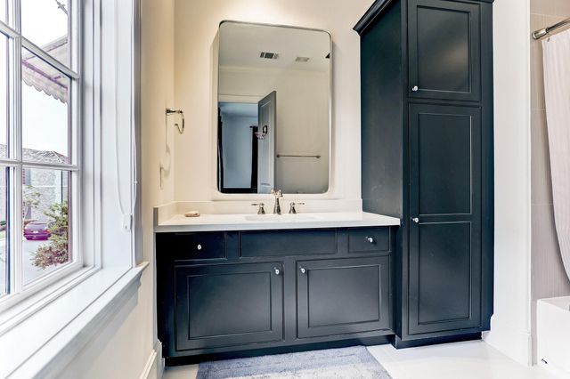 1104 Mosaico Lane, Houston, TX 77055