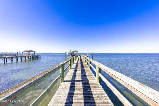 145 Camp Morehead Drive, Morehead City, NC 28557