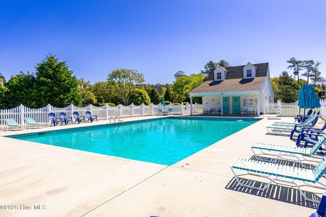 145 Camp Morehead Drive, Morehead City, NC 28557