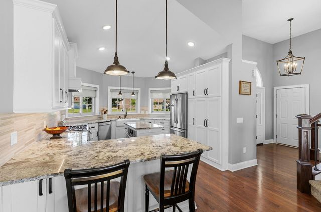 1505 14th Street SE, Forest Lake, MN 55025