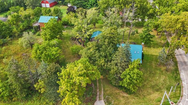 3104 Route 176, Prairie Grove, IL 60012
