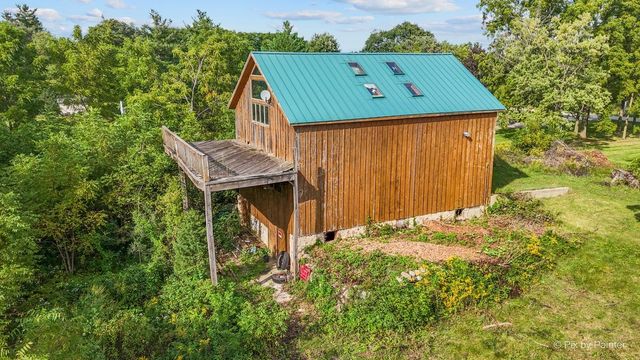 3104 Route 176, Prairie Grove, IL 60012