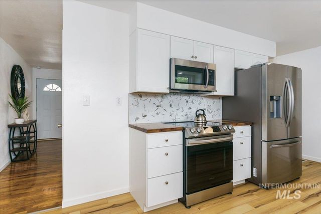 511 E Poplar St, Pocatello, ID 83201