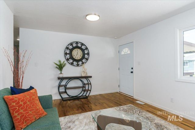 511 E Poplar St, Pocatello, ID 83201