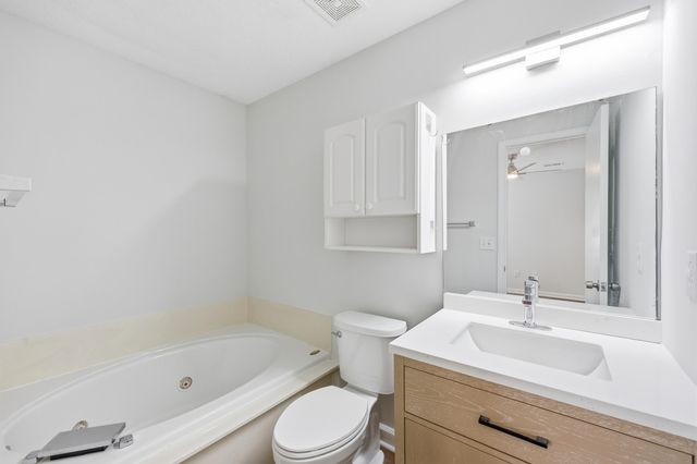 4827 Brookside Ln., Myrtle Beach, SC 29579