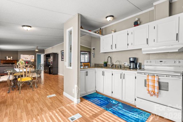 1817 Ellick Drive, Newton, NC 28658