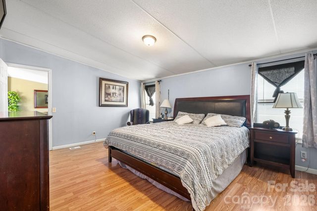 1817 Ellick Drive, Newton, NC 28658