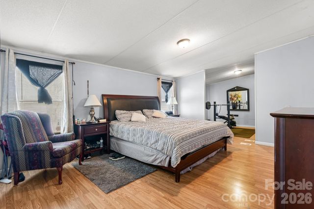 1817 Ellick Drive, Newton, NC 28658