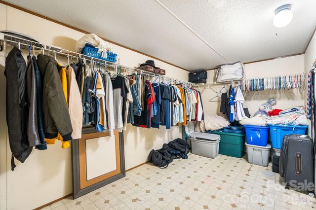 1817 Ellick Drive, Newton, NC 28658