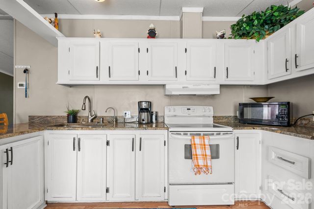 1817 Ellick Drive, Newton, NC 28658