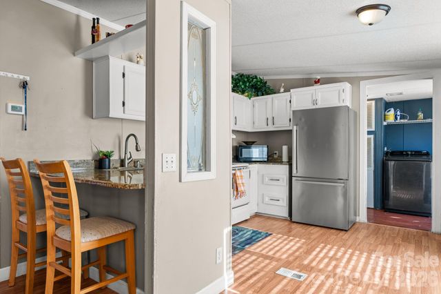 1817 Ellick Drive, Newton, NC 28658