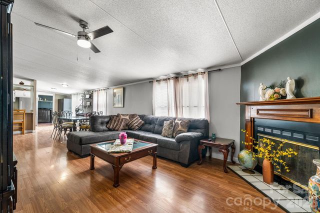 1817 Ellick Drive, Newton, NC 28658