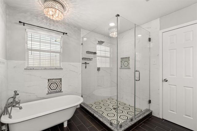 418 Neyland Street, Houston, TX 77022