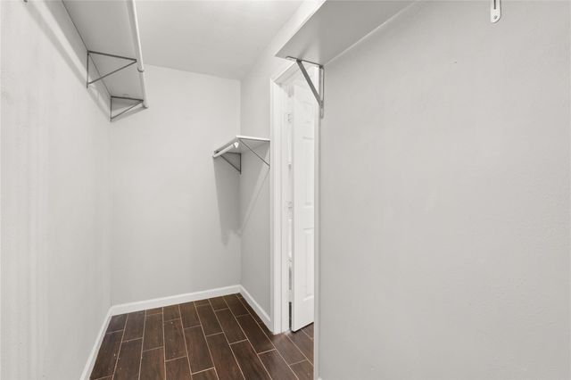 418 Neyland Street, Houston, TX 77022