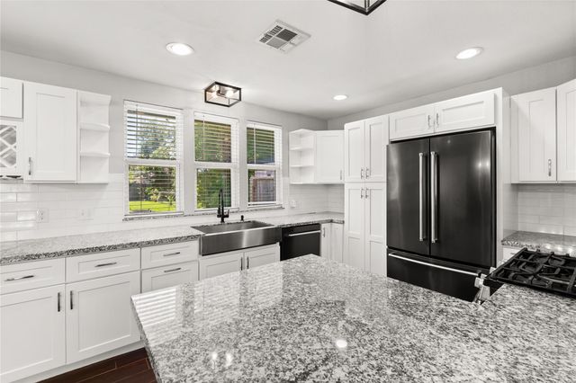 418 Neyland Street, Houston, TX 77022