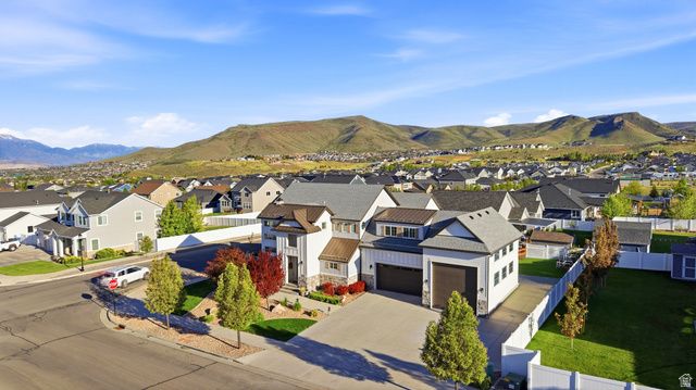 7537 W SAGE GRASS LN, Herriman, UT 84096
