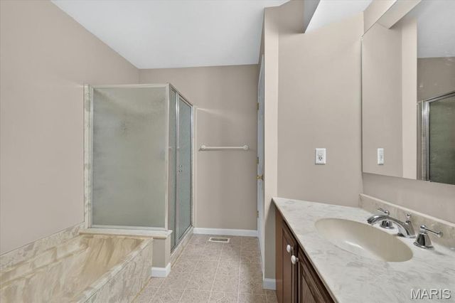 2739 Cripple Creek Drive, Oakville, MO 63129