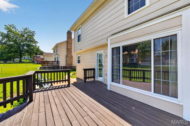 2739 Cripple Creek Drive, Oakville, MO 63129