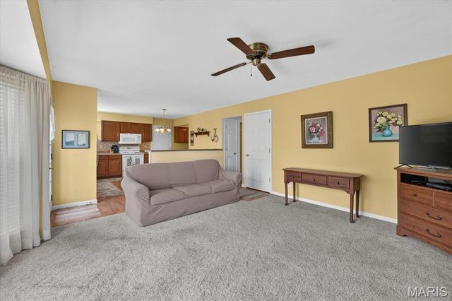 2739 Cripple Creek Drive, Oakville, MO 63129
