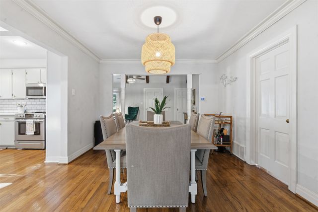 2322 Carnation Avenue, Fort Worth, TX 76111