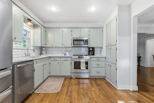 2322 Carnation Avenue, Fort Worth, TX 76111