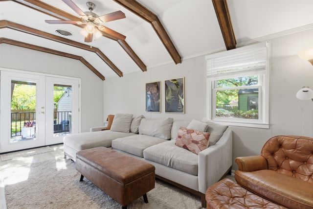 2322 Carnation Avenue, Fort Worth, TX 76111