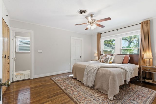 2322 Carnation Avenue, Fort Worth, TX 76111