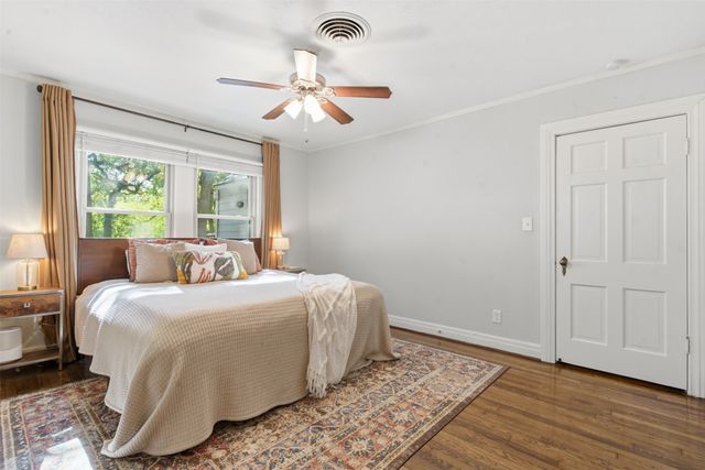 2322 Carnation Avenue, Fort Worth, TX 76111