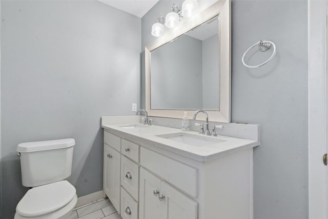 2322 Carnation Avenue, Fort Worth, TX 76111