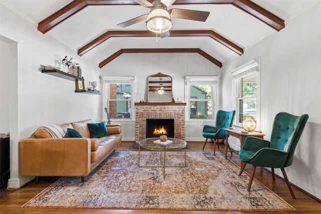 2322 Carnation Avenue, Fort Worth, TX 76111