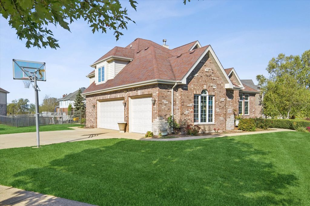 8675 Hotchkiss Drive, Frankfort, IL 60423 — photo 3
