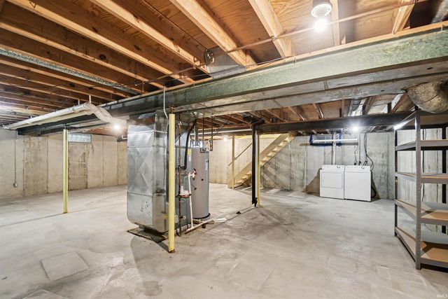 5601 Cape Cod Lane, South Bend, IN 46614
